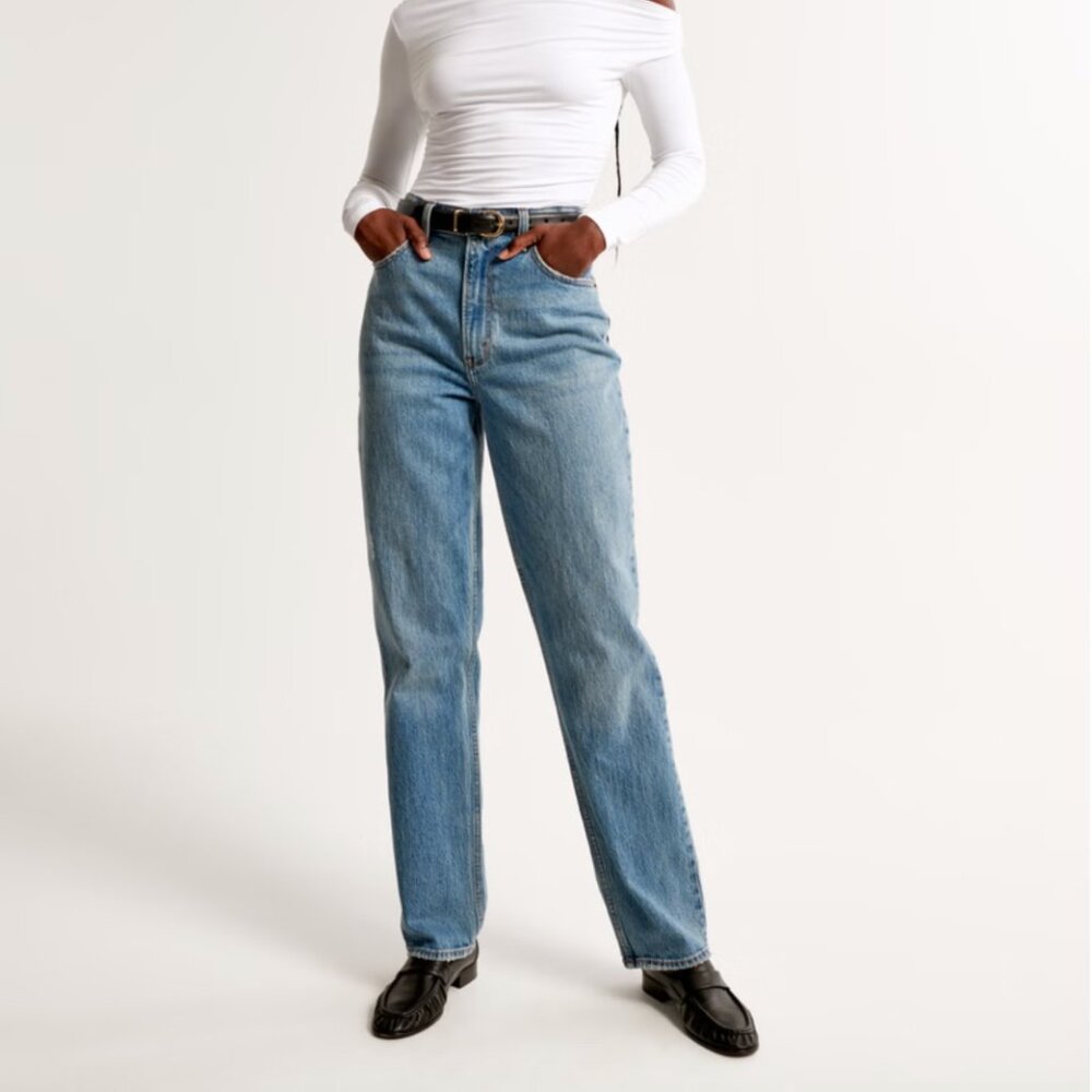 Ultra High Rise 90s Straight Jean